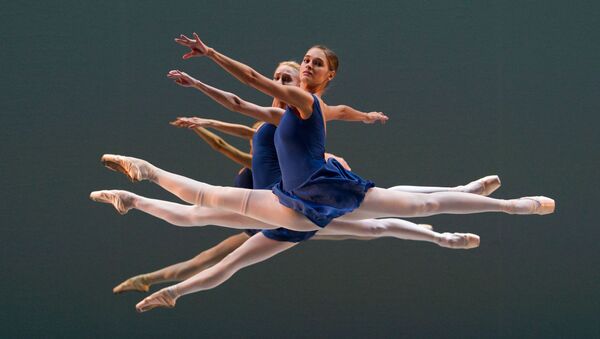 Les élèves de l’Académie du ballet russe Vaganova lors d'une répètition - Sputnik Afrique