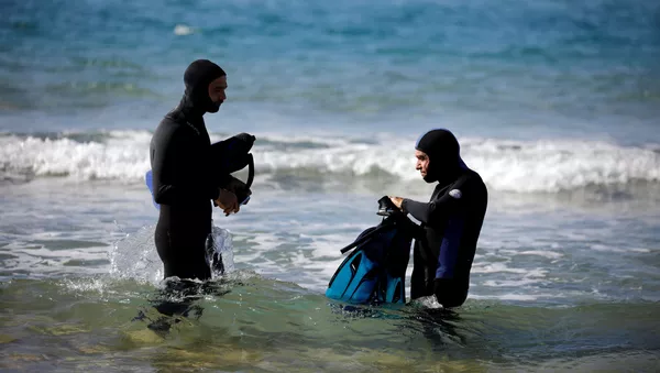 Des archéologues sous-marins sur le site archéologique de Tel Hreiz, en Israël - Sputnik Afrique
