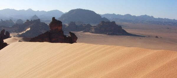 Libya is a predominantly desert country. Up to 99% of the land area is covered in desert. Pictured here is the mountainous southern part of the country. - Sputnik Afrique