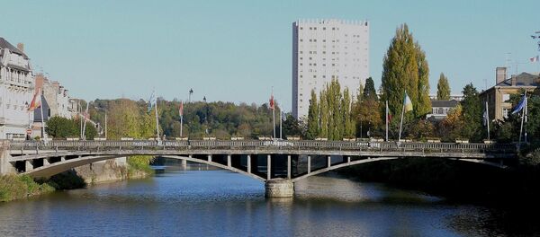 Charleville-Mézières - Pont d'Arches sur la Meuse - Sputnik Afrique