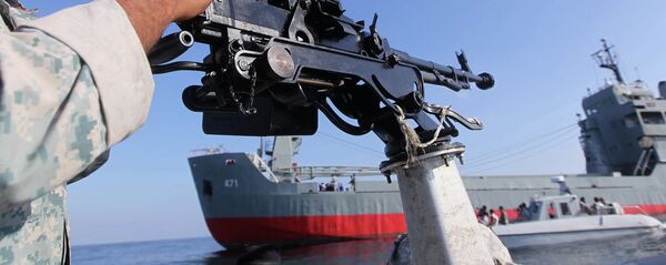 Exercices iraniens dans le détroit d'Ormuz (archive photo) - Sputnik Afrique