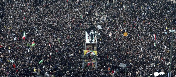 Le cortège funéraire de Qassem Soleimani - Sputnik Afrique