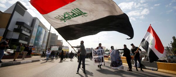 Des étudiants universitaires assistent à une manifestation contre les interventions des États-Unis et de l'Iran, à Bassora - Sputnik Afrique