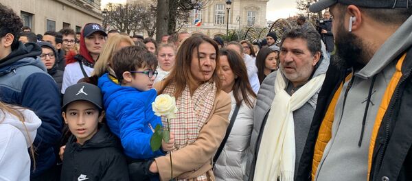 Livreur mort après son interpellation à Paris: une marche blanche à Levallois-Perret en son hommage - Sputnik Afrique