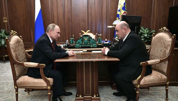 Рабочая встреча президента РФ В. Путина с главой ФНС М. Мишустиным - Sputnik Afrique