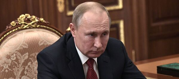 Рабочая встреча президента РФ В. Путина с главой ФНС М. Мишустиным - Sputnik Afrique