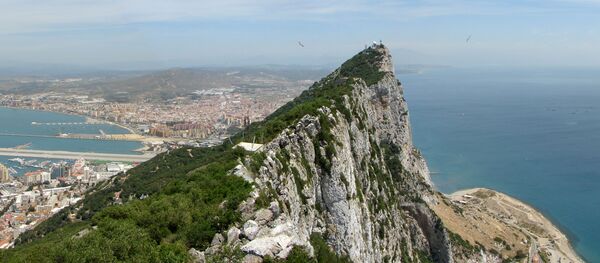 Vue panoramique vers le nord depuis le haut du Rocher de Gibraltar. - Sputnik Afrique