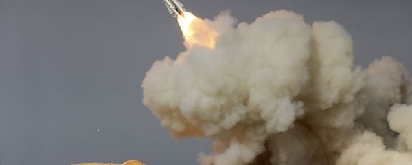 Запуск иранской ракеты дальнего радиуса действия S-200 Запуск иранской ракеты дальнего радиуса действия S-200 - Sputnik Afrique