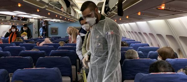 Des Français rapatriés le vendredi 31 janvier de Wuhan  - Sputnik Afrique