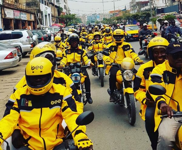 Connaissez-vous «la moto-abeille», l'Uber camerounais? Connaissez-vous «la moto-abeille», l'Uber camerounais? - Sputnik Afrique
