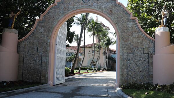 An entrance way to President Donald Trump's Mar-a-Lago resort, Florida - Sputnik Afrique
