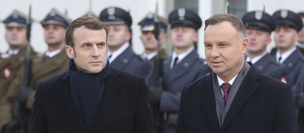  Emmanuel Macron avec le Président polonais Andrzej Duda - Sputnik Afrique