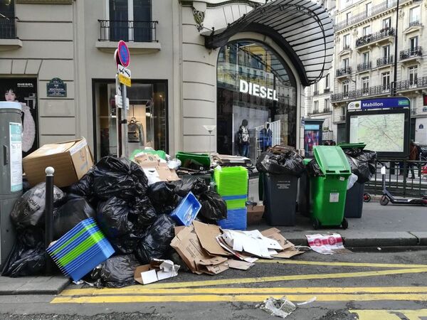 Grève des éboueurs: «On va mourir au travail» - Sputnik Afrique