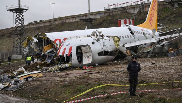 Atterrissage brutal d’un avion de la compagnie Pegasus à l’aéroport d’Istanbul - Sputnik Afrique