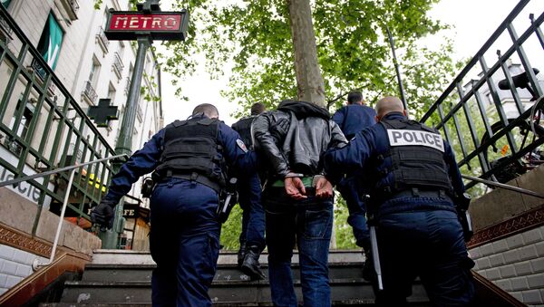 Police à paris // arrestation metro - Sputnik Afrique