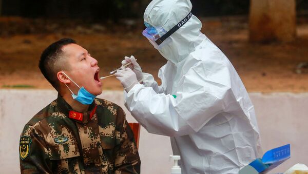 Le coronavirus au jour le jour: comment vivent les Chinois alors que le nombre d’infectés frôle les 45.000 - Sputnik Afrique