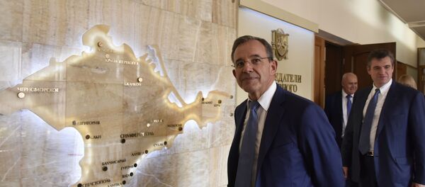 Прибытие французской парламентской делегации в Симферополь - Sputnik Afrique