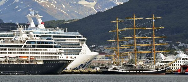 Le Pallada à Ushuaïa, lors d'une regate Les Voiles de la paix, en 2020 - Sputnik Afrique