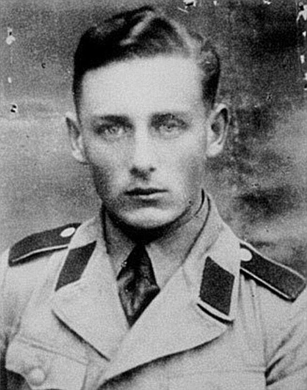 Canada: un ex-SS impliqué dans le meurtre de 214 enfants pourrait être extradé vers la Russie - Sputnik Afrique