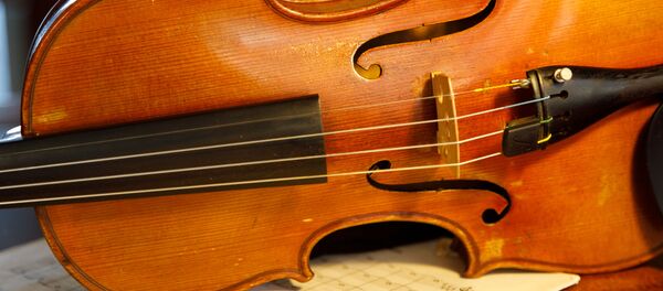 Un violon (image d'illustration) - Sputnik Afrique