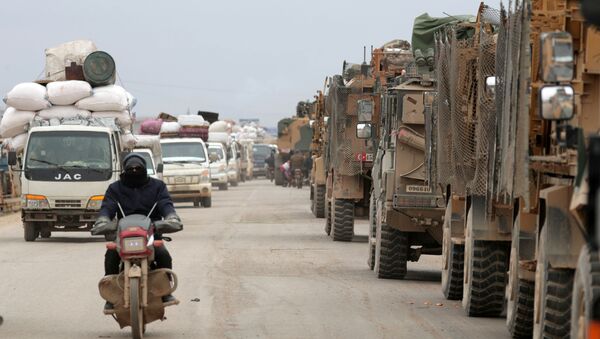 Véhicules militaires turcs près d'Idlib - Sputnik Afrique