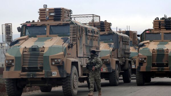 Des matériels de guerre turcs près d’Idlib, en Syrie  - Sputnik Afrique