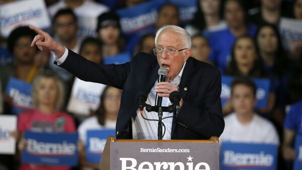 Democratic presidential candidate Sen. Bernie Sanders, I-Vt., speaks at a campaign rally Thursday, March 5, 2020, in Phoenix. (AP Photo/Ross D. Franklin) - Sputnik Afrique