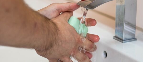 Se laver les mains - Sputnik Afrique