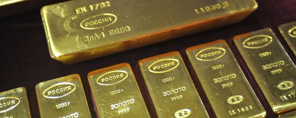 Lingots d'or fabriqués en Russie (archive photo) - Sputnik Afrique