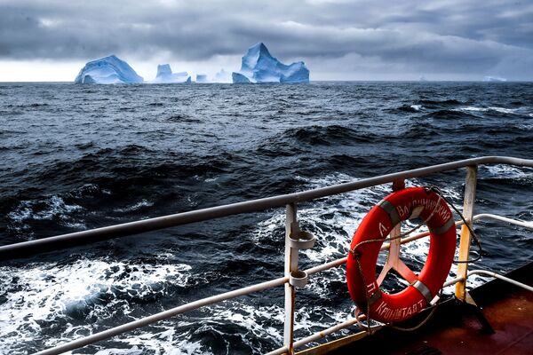 Voyage au pôle Sud: la vue depuis un navire de recherche 

 - Sputnik Afrique