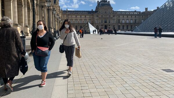 Covid-19: les gens portent des masques à Paris, 13 mars 2020 - Sputnik Afrique