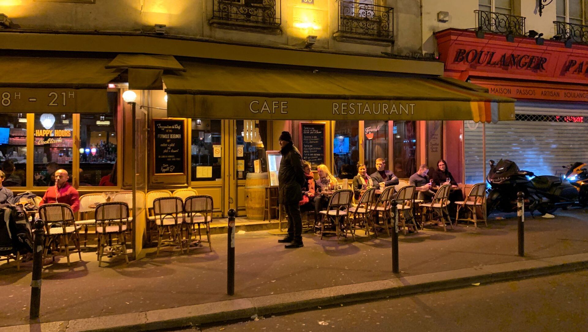 Fermeture des bars, cafés et restaurants à Paris en raison du Covid-19 - Sputnik Afrique, 1920, 14.02.2021