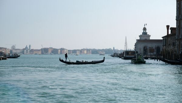 Панорама на опустевшие каналы в Венеции, Италия - Sputnik Afrique