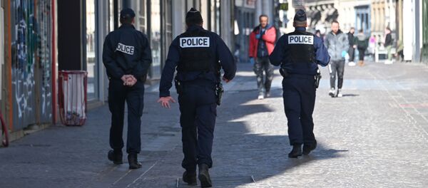 Des policiers français - Sputnik Afrique