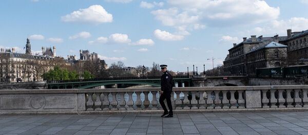 La ville de Paris lors de la troisième journée de confinement, 19 mars 2020  - Sputnik Afrique