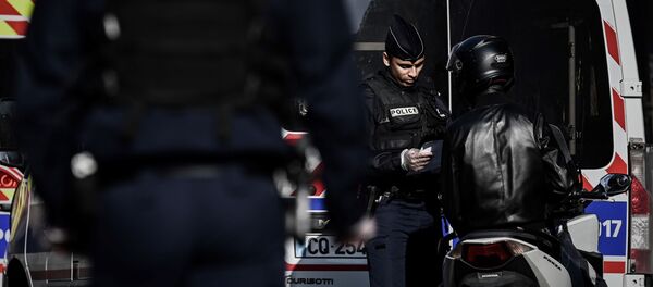 Covid-19 : contrôle de Police - Sputnik Afrique