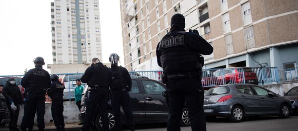 Police à Marseille // pandémie coronavirus - Sputnik Afrique