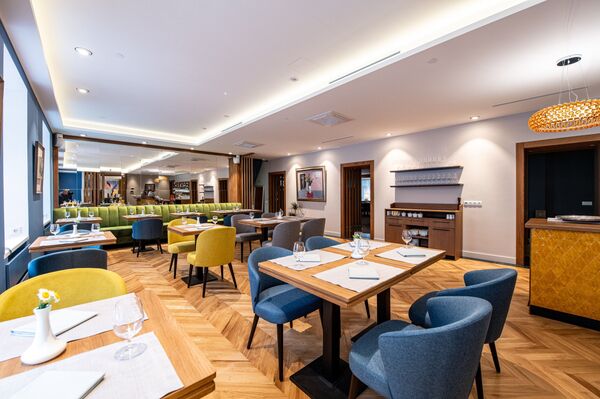 Réussir son business à Moscou, la ville qui tourne à «380 volts»: la recette d'un chef français depuis 30 ans en Russie - Sputnik Afrique