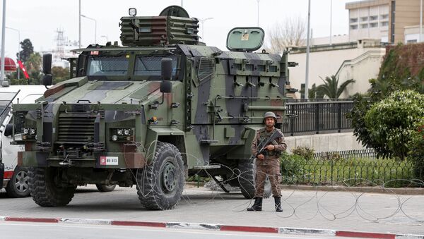 L'armée dans les rues de Tunis pour faire respecter le confinement. - Sputnik Afrique
