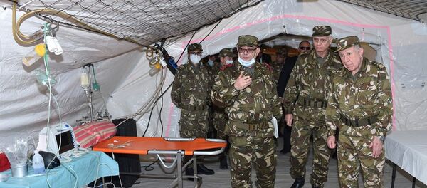 Visite du chef de l'état-major de l'ANP au 52e régiment de la santé militaire à Bouira  - Sputnik Afrique