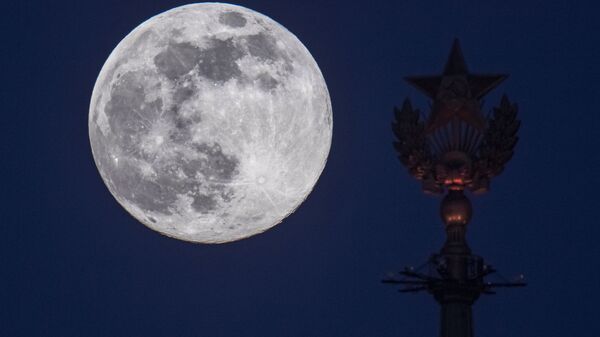 Une super Lune à Moscou en 2020 - Sputnik Afrique