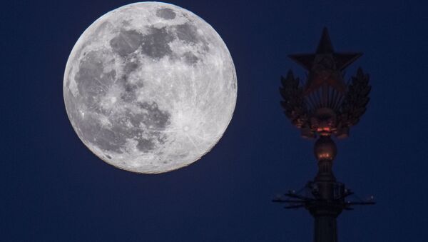 Une super Lune à Moscou en 2020 - Sputnik Afrique
