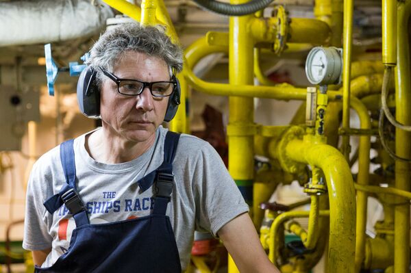 Des loups de mer russes expliquent comment survivre au confinement - Sputnik Afrique