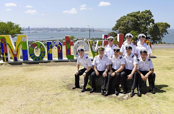 Des loups de mer russes expliquent comment survivre au confinement - Sputnik Afrique