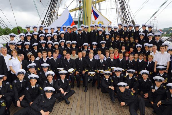 Des loups de mer russes expliquent comment survivre au confinement - Sputnik Afrique