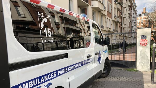 Une ambulance dans les rues de Paris - Sputnik Afrique