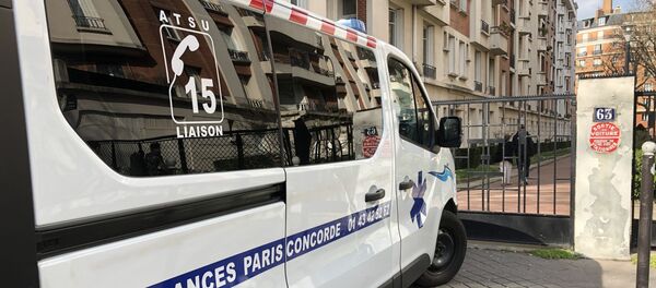 Une ambulance dans les rues de Paris - Sputnik Afrique