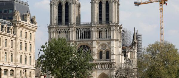 Notre-Dame de Paris un an après l’incendie, pendant le confinement du à l’épidémie de Covid-19 - Sputnik Afrique