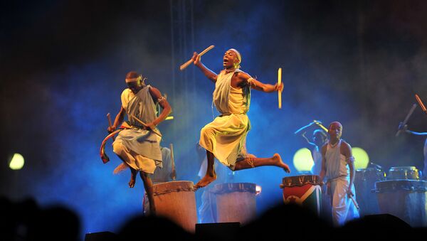 Des danseurs au festival de culture panafricaine à Alger. - Sputnik Afrique