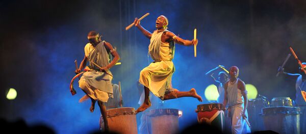 Des danseurs au festival de culture panafricaine à Alger. - Sputnik Afrique